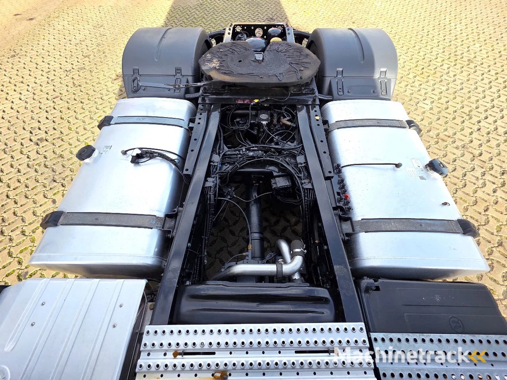 MAN TGX 18.460 LLS-U Retarder / 2 Tanks