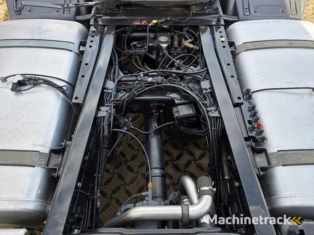 MAN TGX 18.460 LLS-U Retarder / 2 Tanks