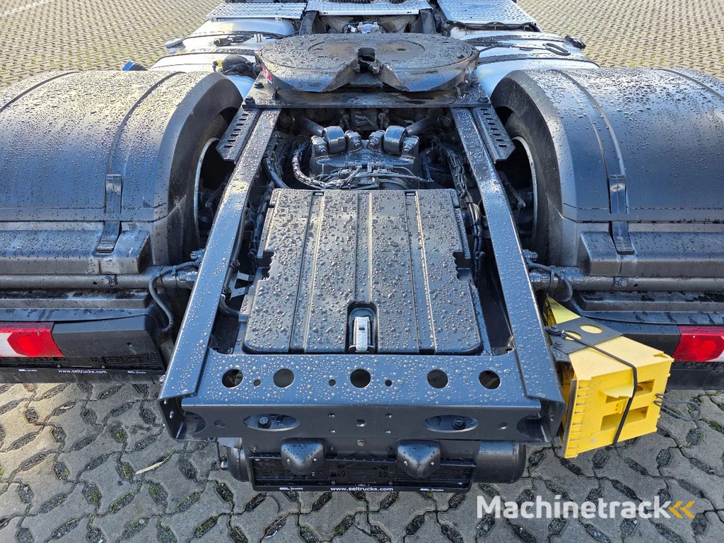 Mercedes-Benz Actros 1845 Retarder / 2 Tanks / Standklimaanlage