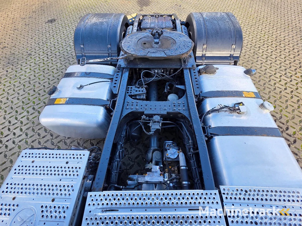 Mercedes-Benz Actros 1845 Retarder / 2 Tanks / Standklimaanlage