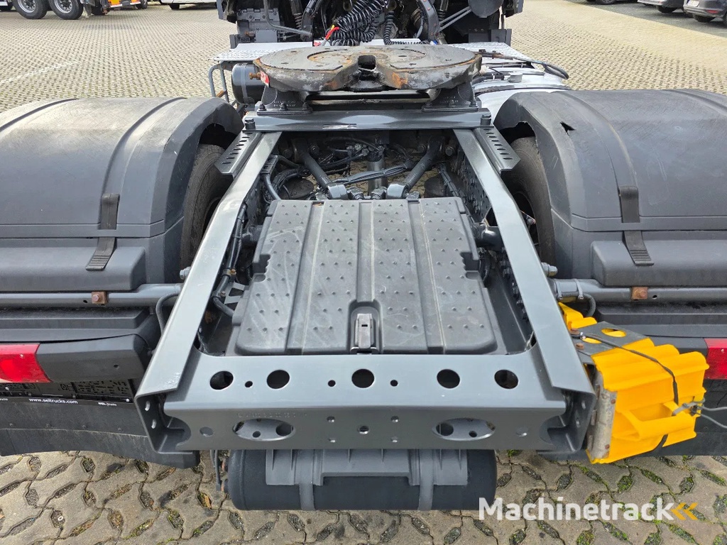 Mercedes-Benz Actros 1845