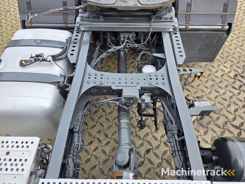 Mercedes-Benz Actros 1845