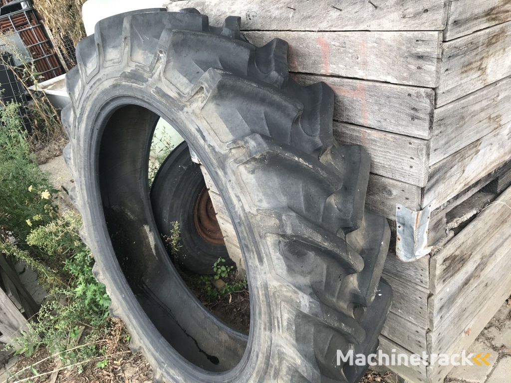 Pirelli 13.6R38 losse band
