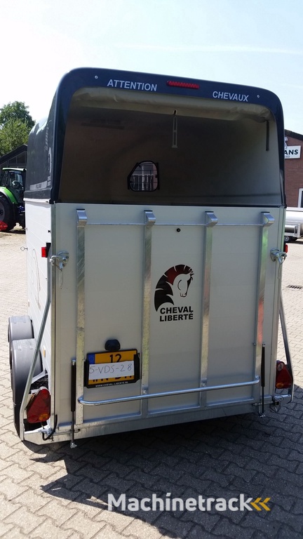 Cheval Liberte Gold Aluline + zadelkamer