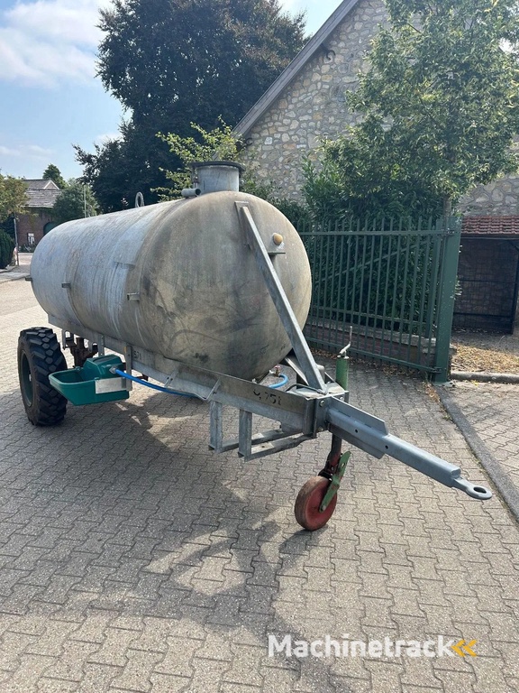 Watertank Watertank met drinkvlotter