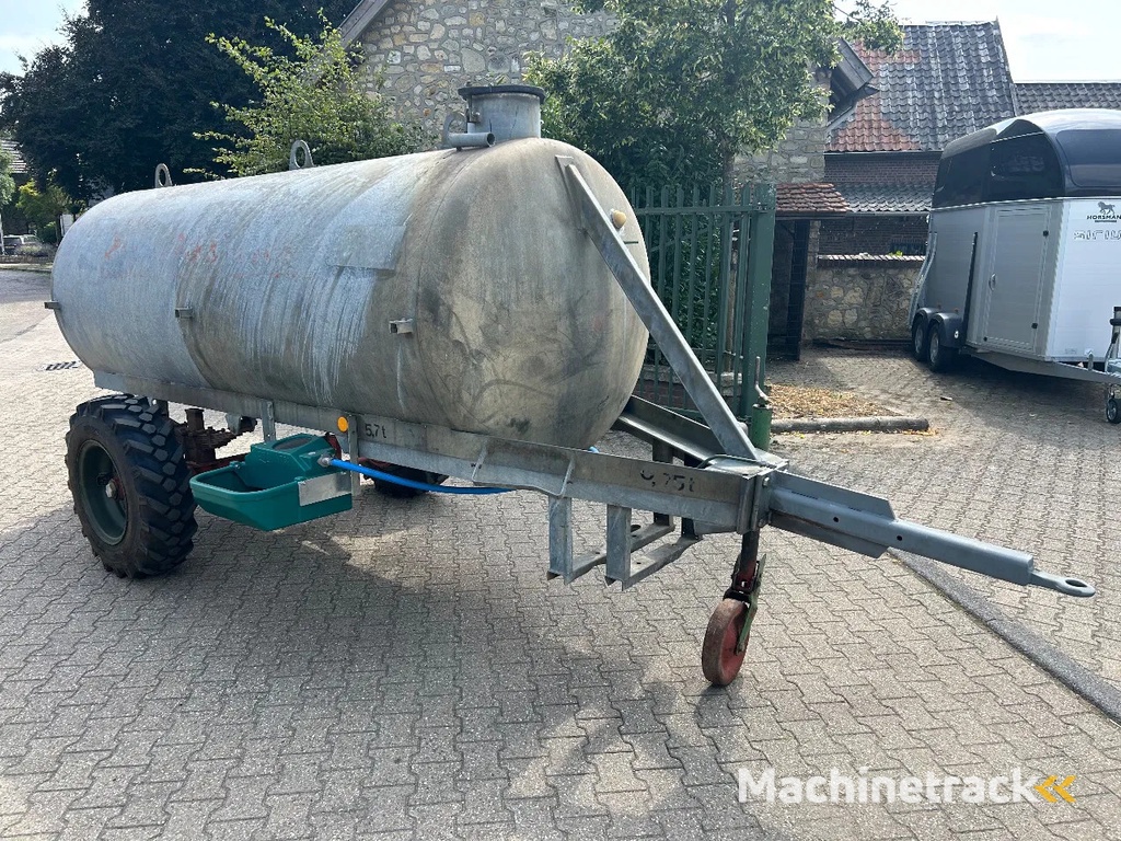 Watertank Watertank met drinkvlotter