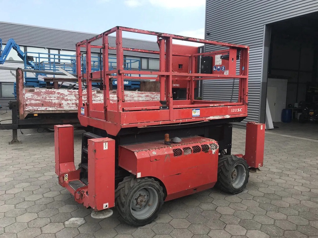 Manitou schaarlift  120 sc
