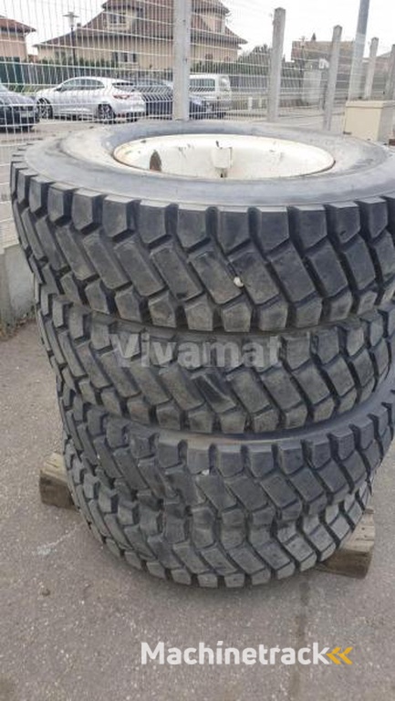 DUNLOP-12.00R20 SP931