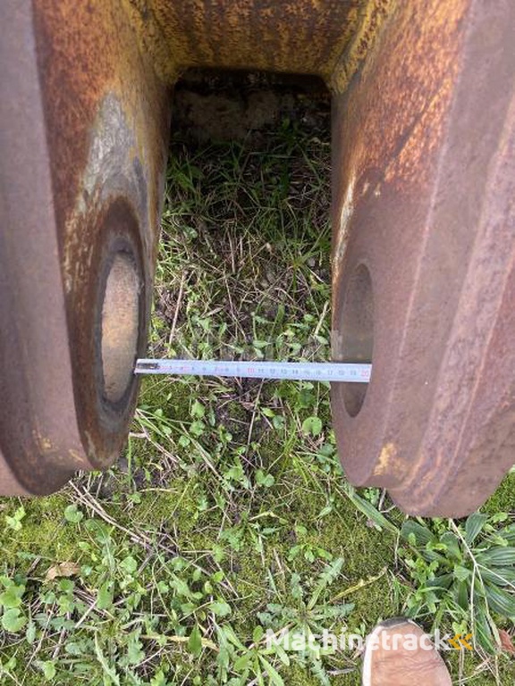 Komatsu WA500-3-buckets-availaible