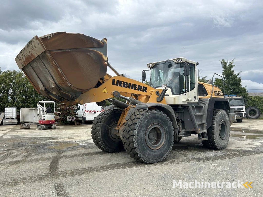 Liebherr L580