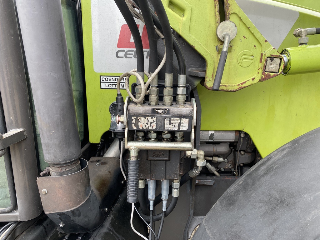 Claas Celtis 456 RX met frontlader