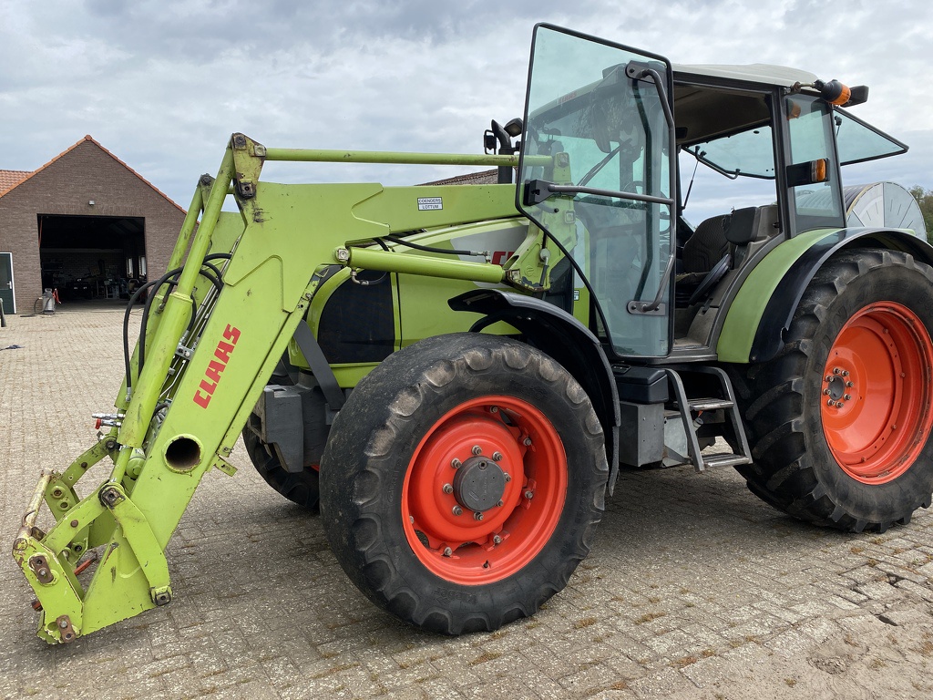 Claas Celtis 456 RX met frontlader