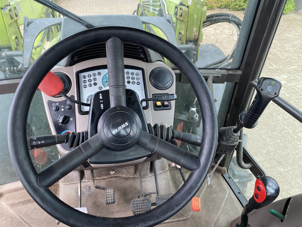 Claas Celtis 456 RX met frontlader