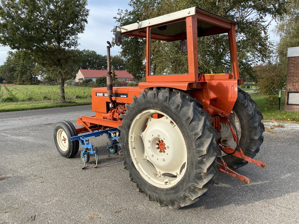 Renault 551 + schoffelmachine