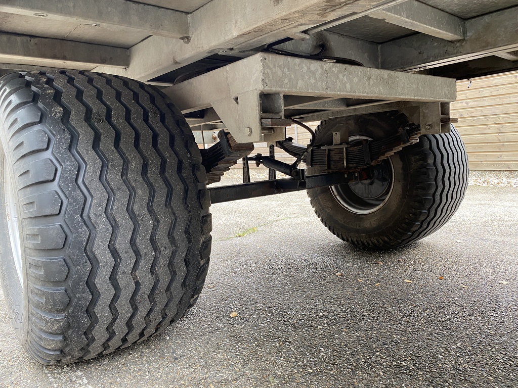 Landbouwwagen platte wagen 7.6 mtr