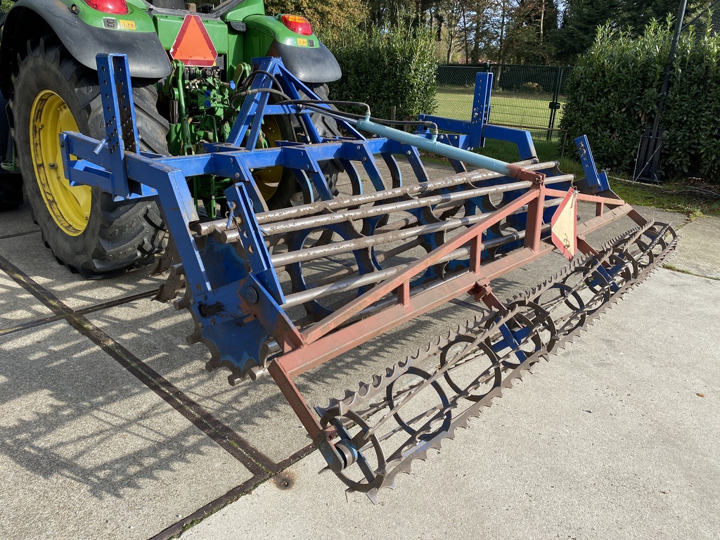 vaste tand cultivator