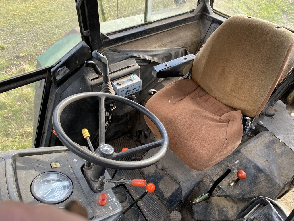 John Deere 3040 met frontlader