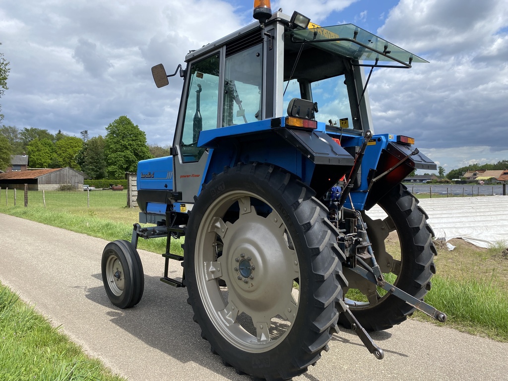 Landini 6880 Verhoogd