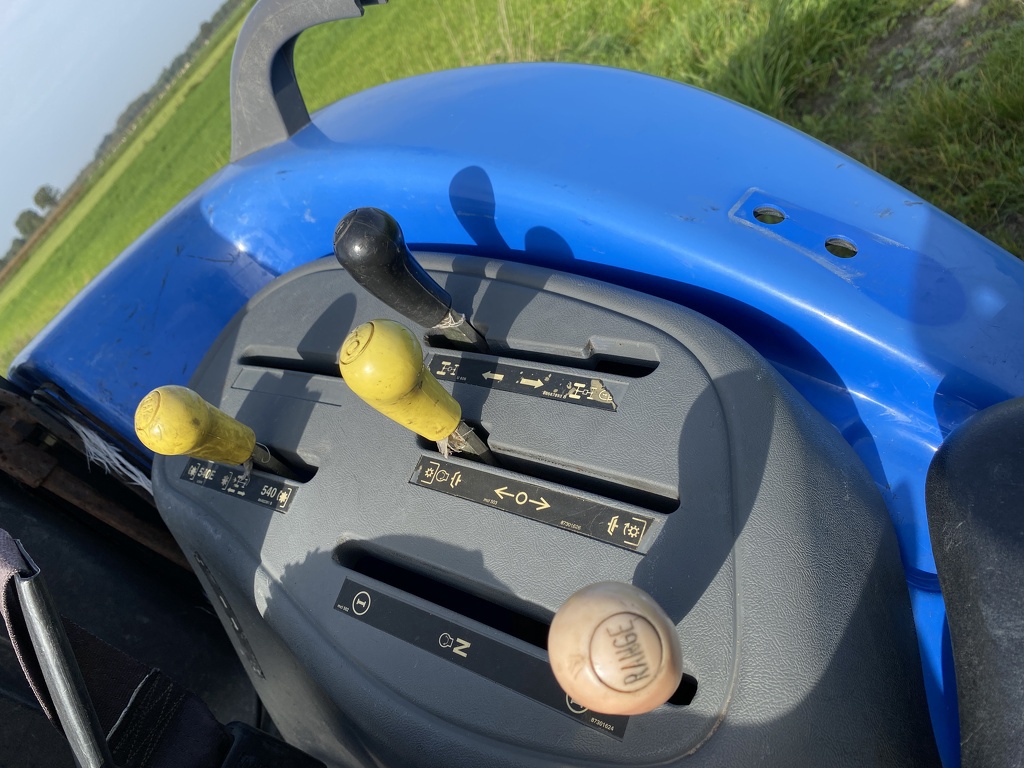 New Holland TC45D Hydrostaat