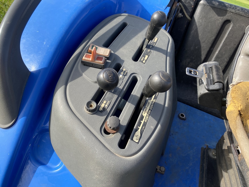 New Holland TC45D Hydrostaat