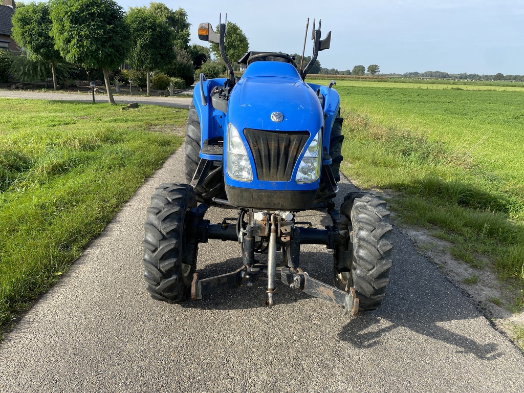 New Holland TC45D Hydrostaat