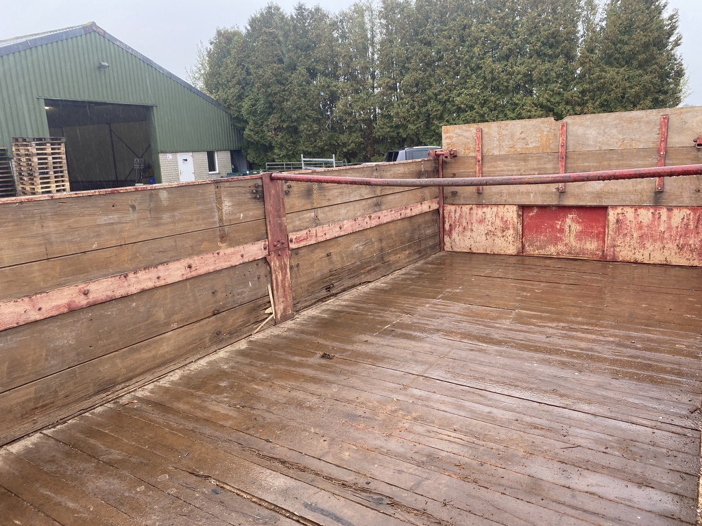 Kipper kipwagen 6500 kg