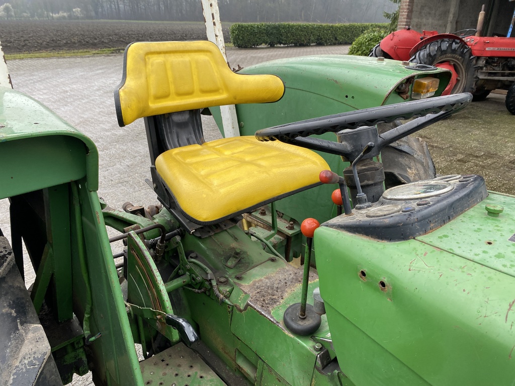 John Deere 920