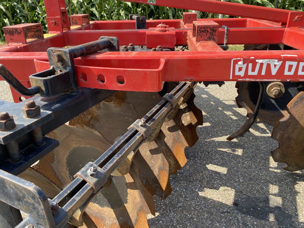 Quivogne schijveneg snijwel