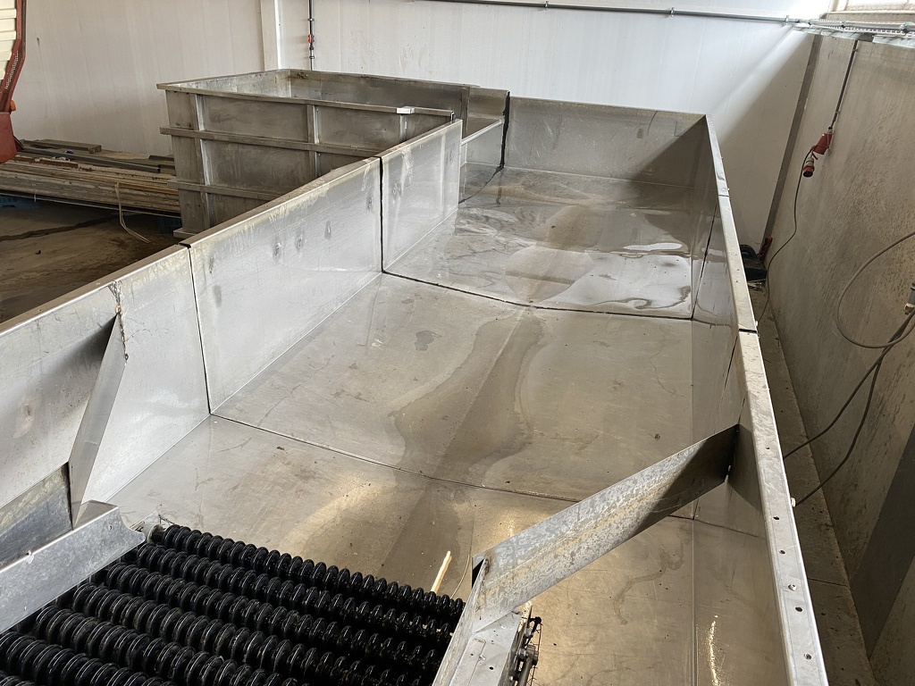 Pompoenenwasser borstelmachine