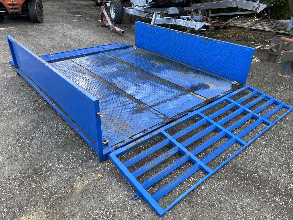 Transportbak machine platform