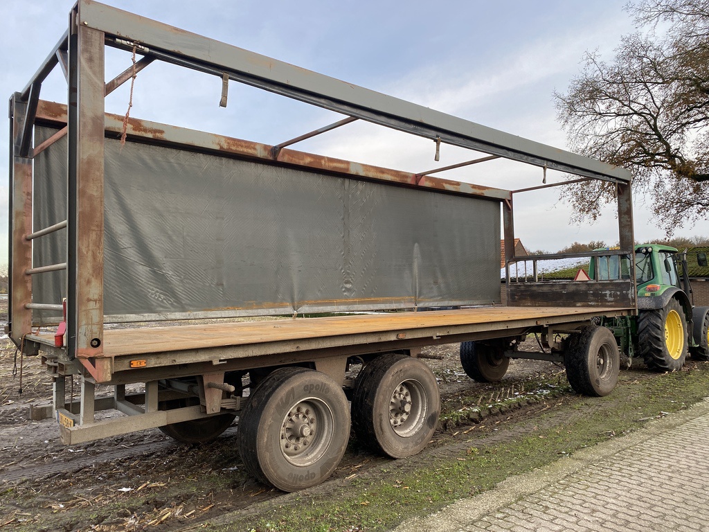 2 x Landbouwwagen balenwagen platte wagen