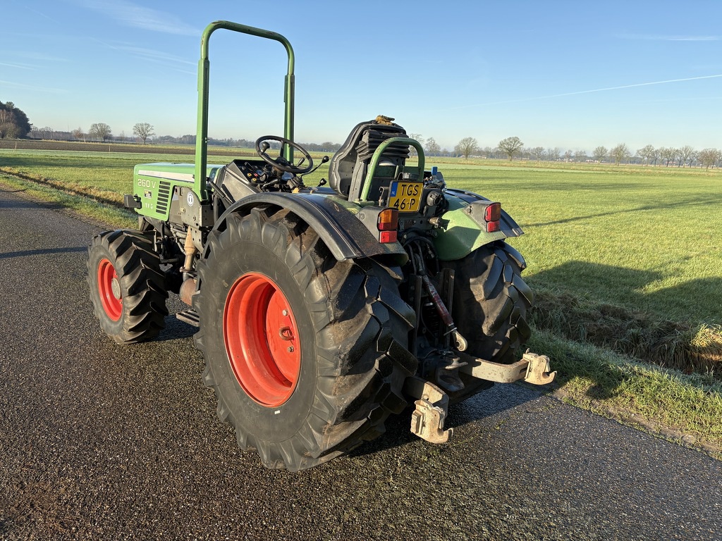 Fendt 260 smalspoor kruipversnelling