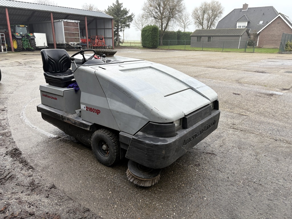 American -Lincoln 2160 XP veegmachine Nilfisk