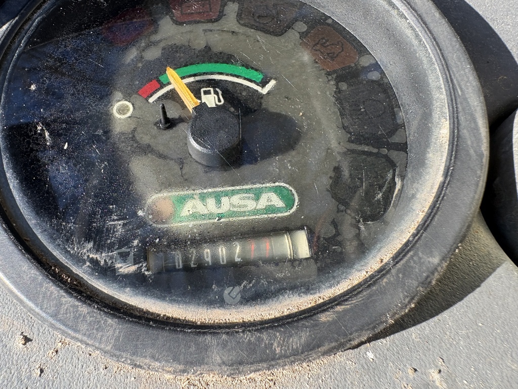 Ausa ruwterrein heftruck 4 X 4