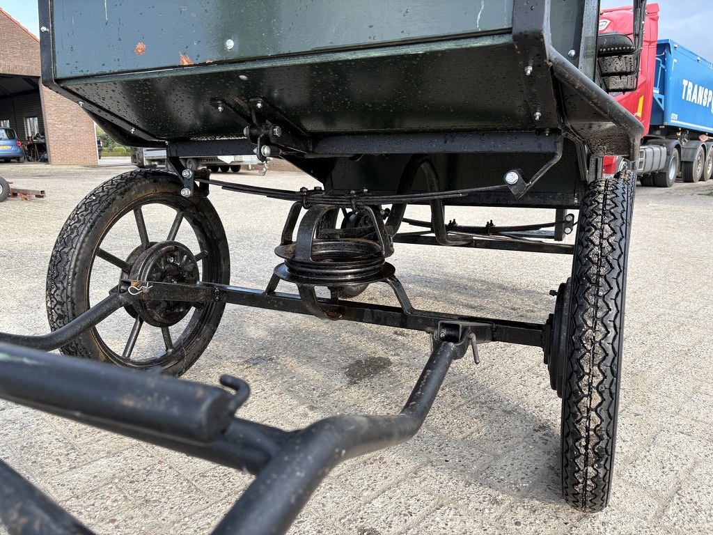 Koets sjees rijtuig menwagen