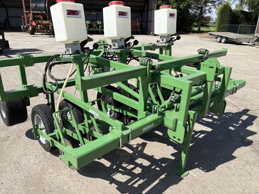 Basrijs granulaatsrooier  6 rijen