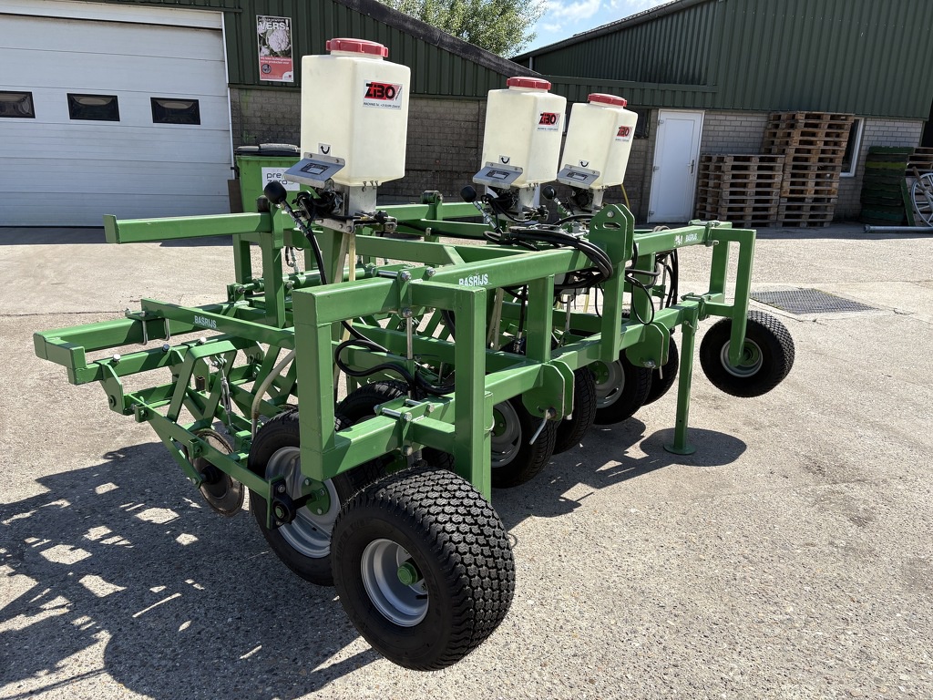Basrijs granulaatsrooier  6 rijen