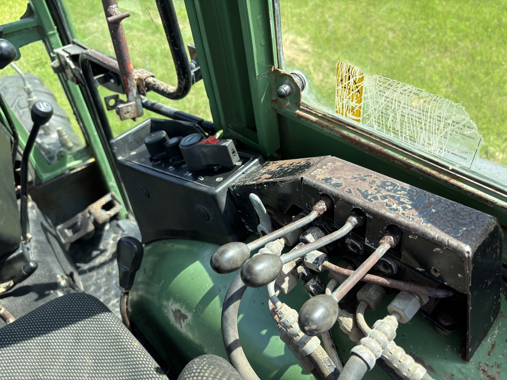 Fendt 270 VA smalspoor kruipversnelling