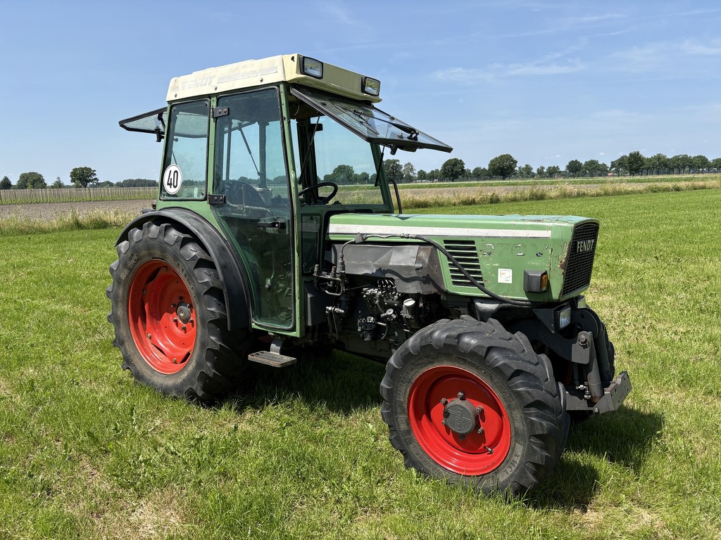 Fendt 270 VA smalspoor kruipversnelling