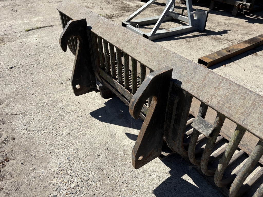 puinbak  verreiker shovel