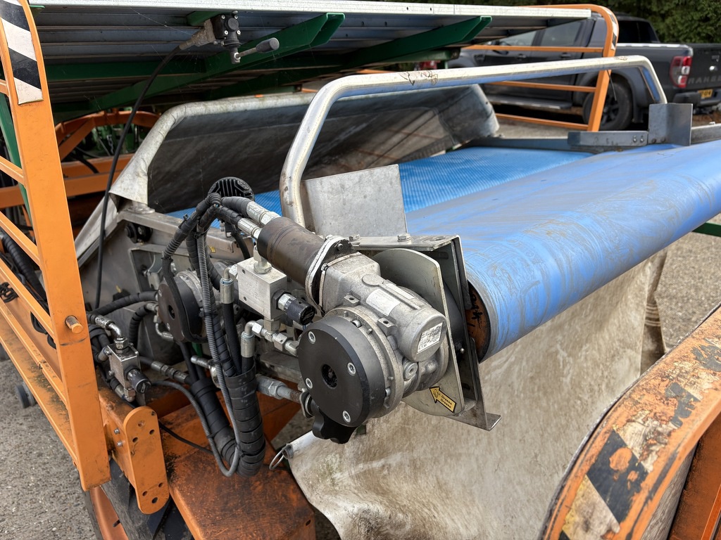 Ortomec bladgroente oogstmachine