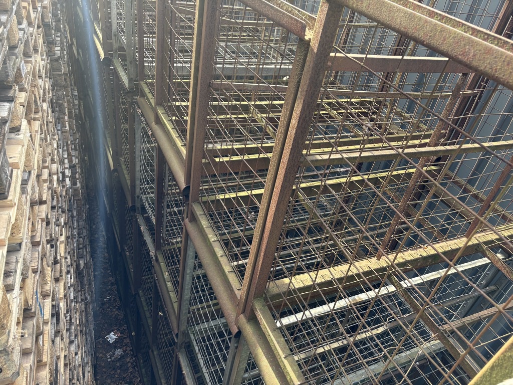 ca 104 stuk Preirekken preiboxen