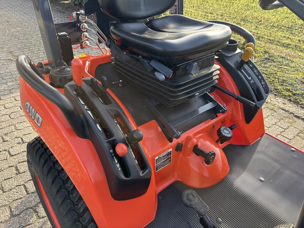 Kubota BX2350 met maaidek