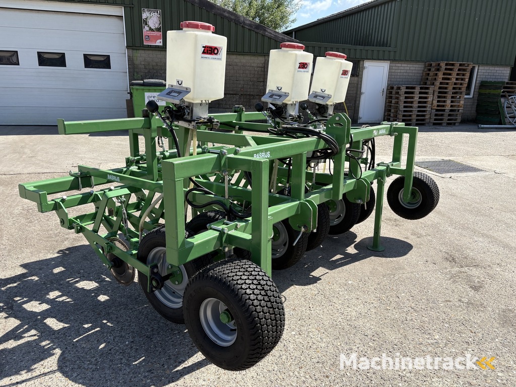 Basrijs granulaatsrooier  6 rijen