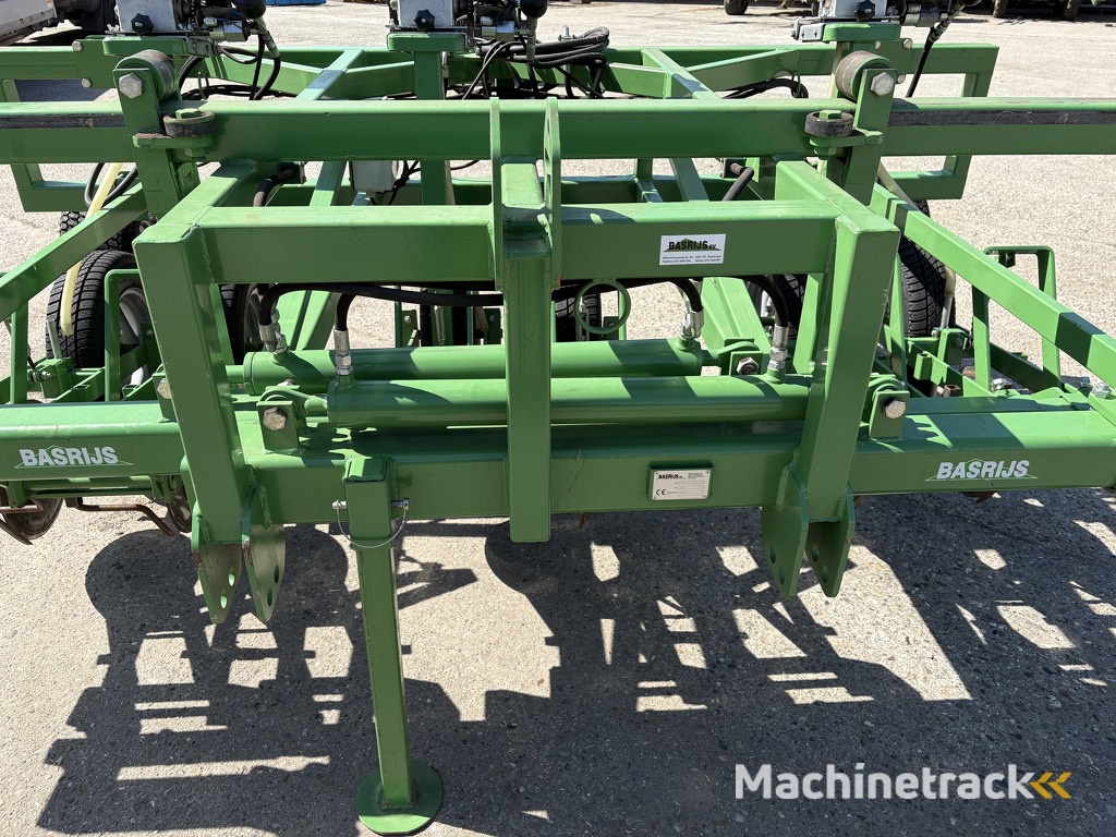 Basrijs granulaatsrooier  6 rijen