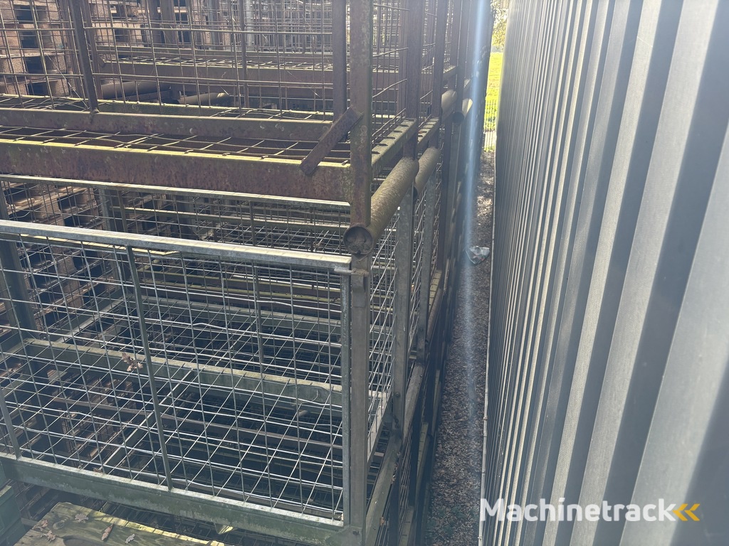 ca 104 stuk Preirekken preiboxen