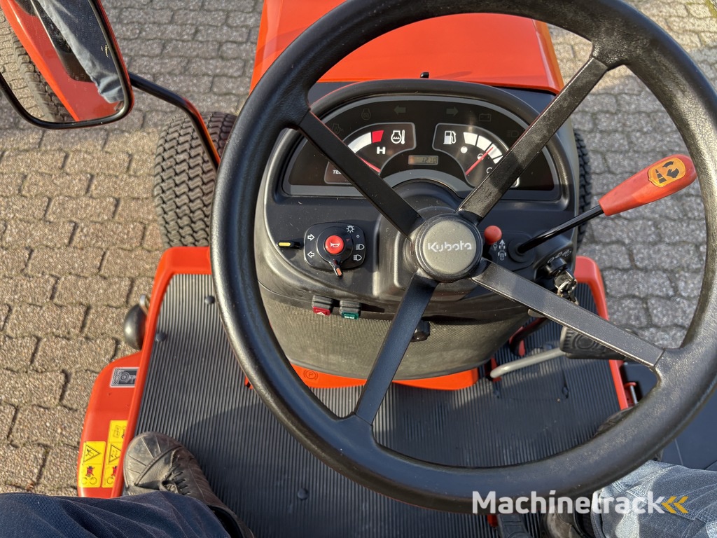 Kubota BX2350 met maaidek