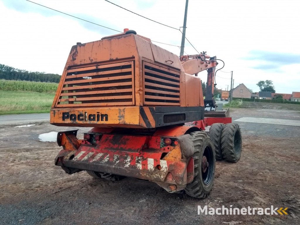 POCLAIN 45 - 4 x 4 TY 45