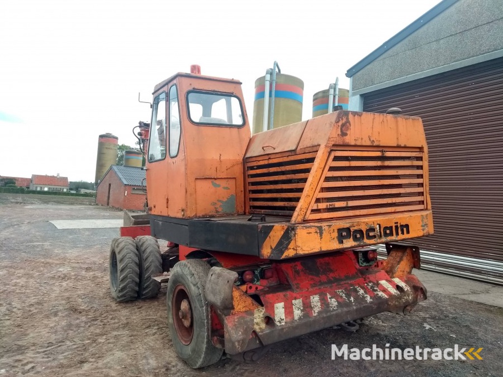 POCLAIN 45 - 4 x 4 TY 45