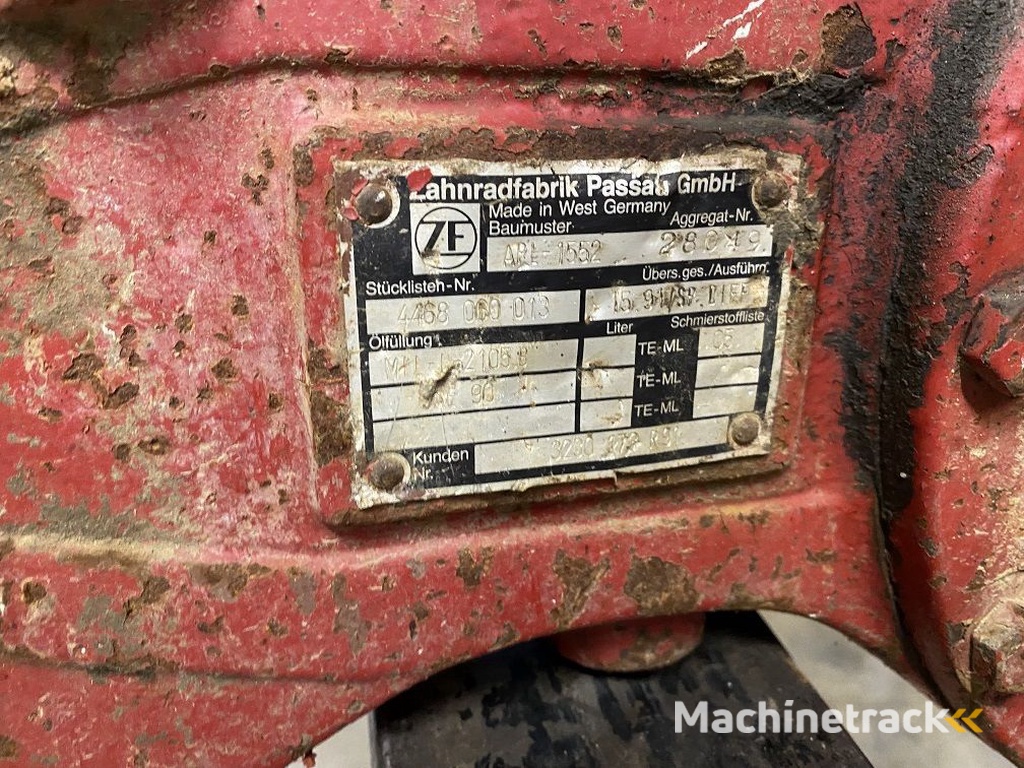 ZF APL1552 vooras afkomstig van IHC 1056XL